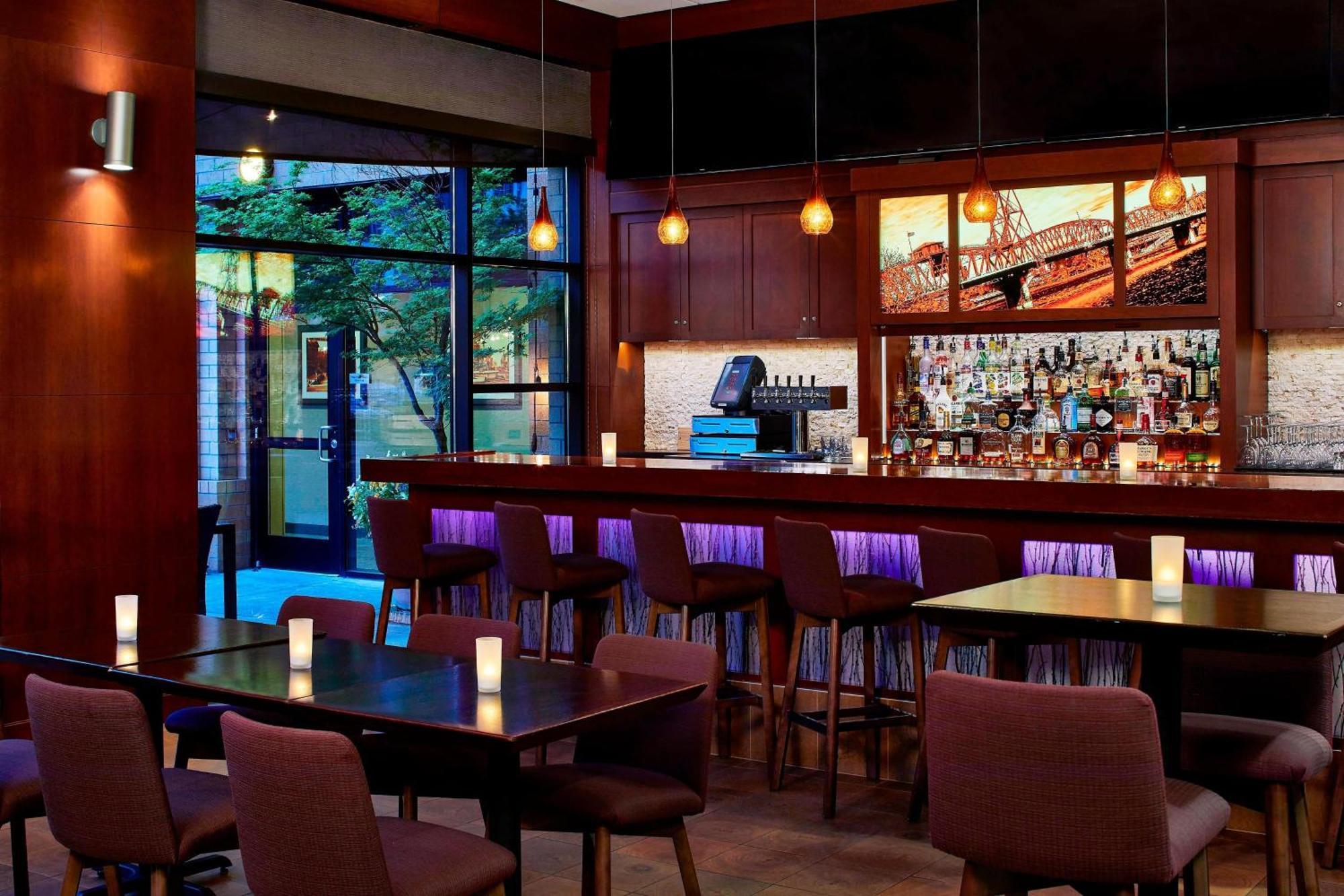Hotel Courtyard Portland Downtown / Convention Center Esterno foto